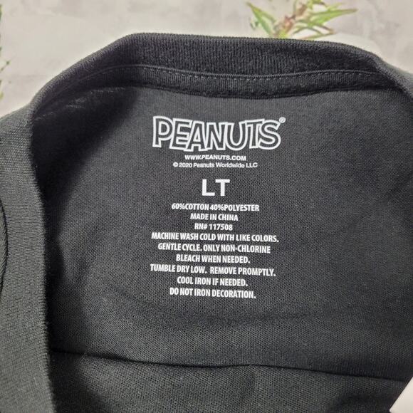 NWT Snoopy Official Mistletoe Tester T-shirt size Large Tall - Picture 4 of 5